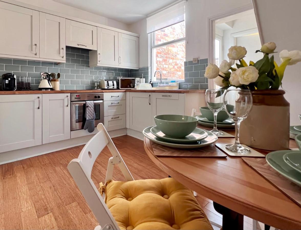 Charming Victorian Cottage Steps From Historic Chester - Free Parking Екстер'єр фото