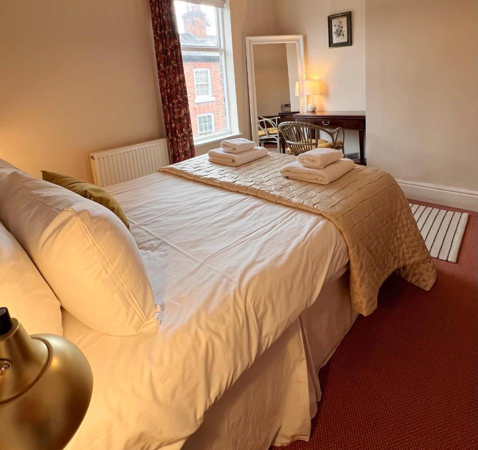 Charming Victorian Cottage Steps From Historic Chester - Free Parking Екстер'єр фото