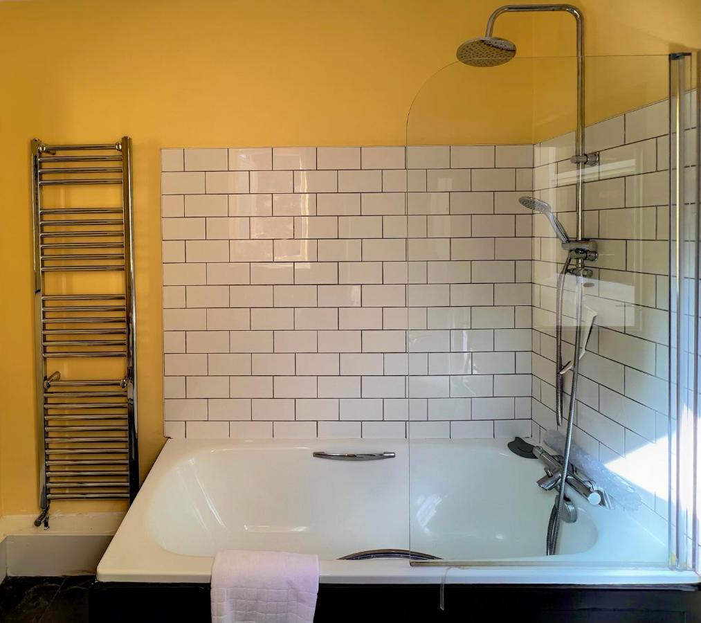 Charming Victorian Cottage Steps From Historic Chester - Free Parking Екстер'єр фото